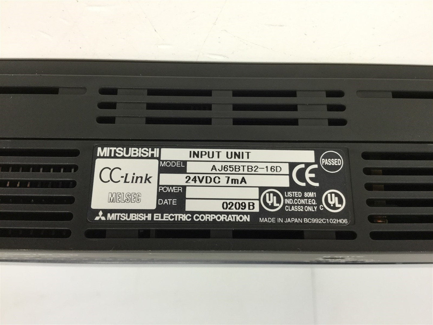 New Mitsubishi AJ65BTB2-16D CC-Link Remote Screw Terminal Block Inputs 16, 24VDC