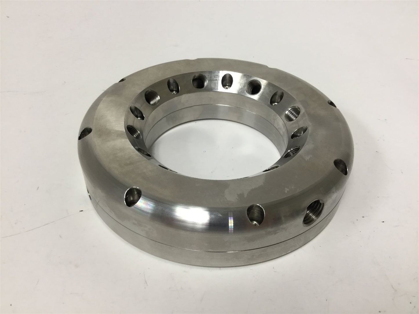 New Air Wipe, Inside Diameter: 3-1/8", Input: 1/4" NPT, Outputs: 1/8" NPT