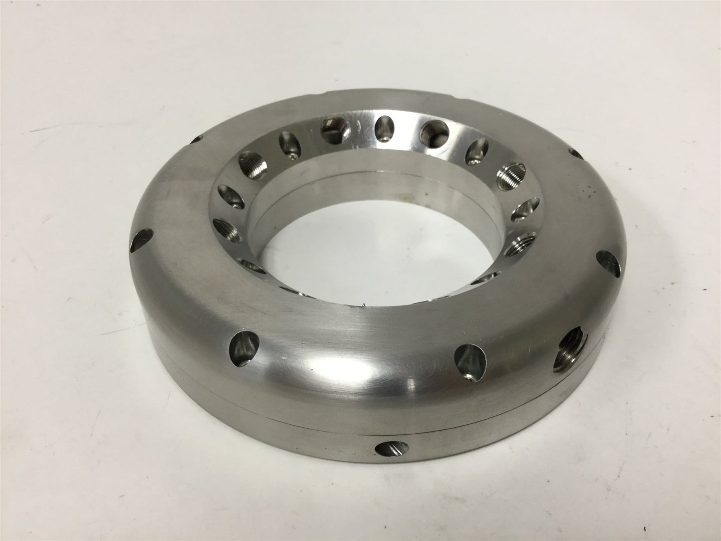 Used Air Wipe, Inside Diameter: 3-1/8", Input: 1/4" NPT, Outputs: 1/8" NPT