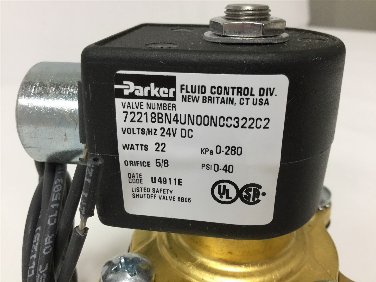 New Parker 72218BN4UN00N0C322C2 Solenoid Valve, Voltage: 24VDC, Pressure 0-40psi