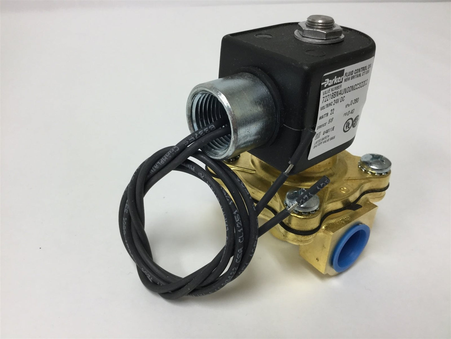New Parker 72218BN4UN00N0C322C2 Solenoid Valve, Voltage: 24VDC, Pressure 0-40psi