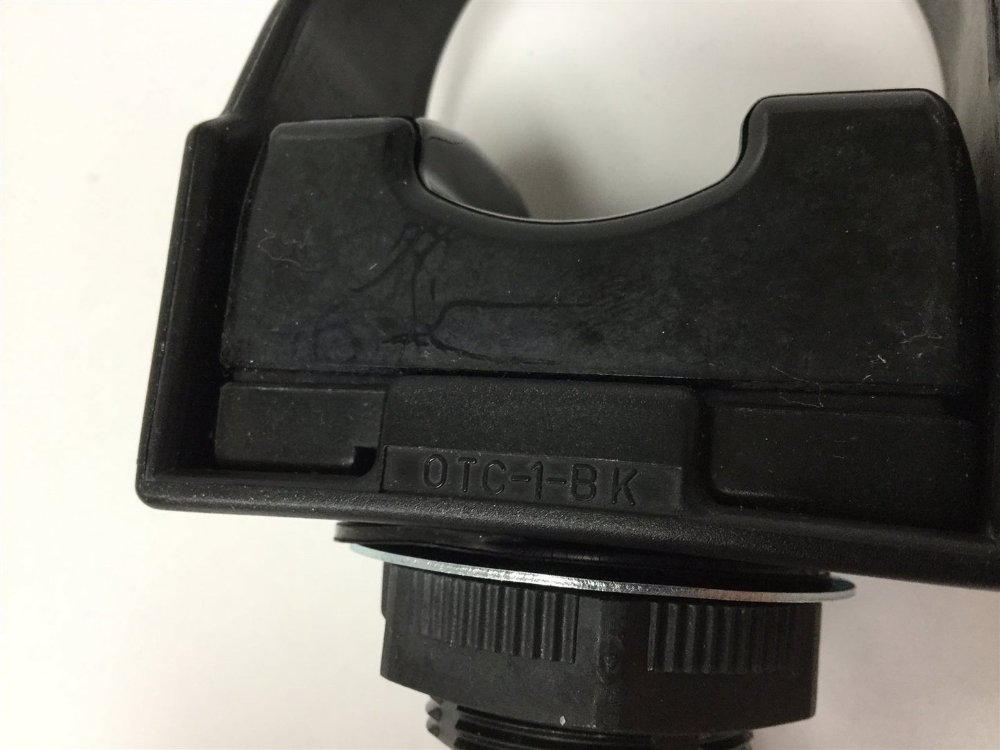 Used Banner Touch Button/Switch, Voltage: 24VDC, Output: NPN (Sinking) 4-Pin