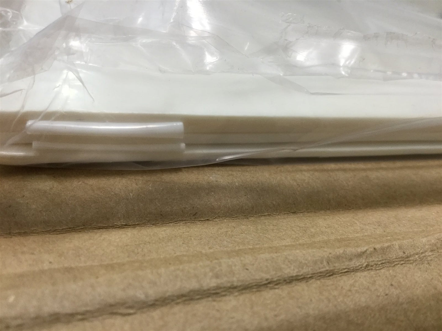 New Lot of 4 New VWR 21992-042 Critical Step Multi-Layer Floor Mats 24" x 36", White