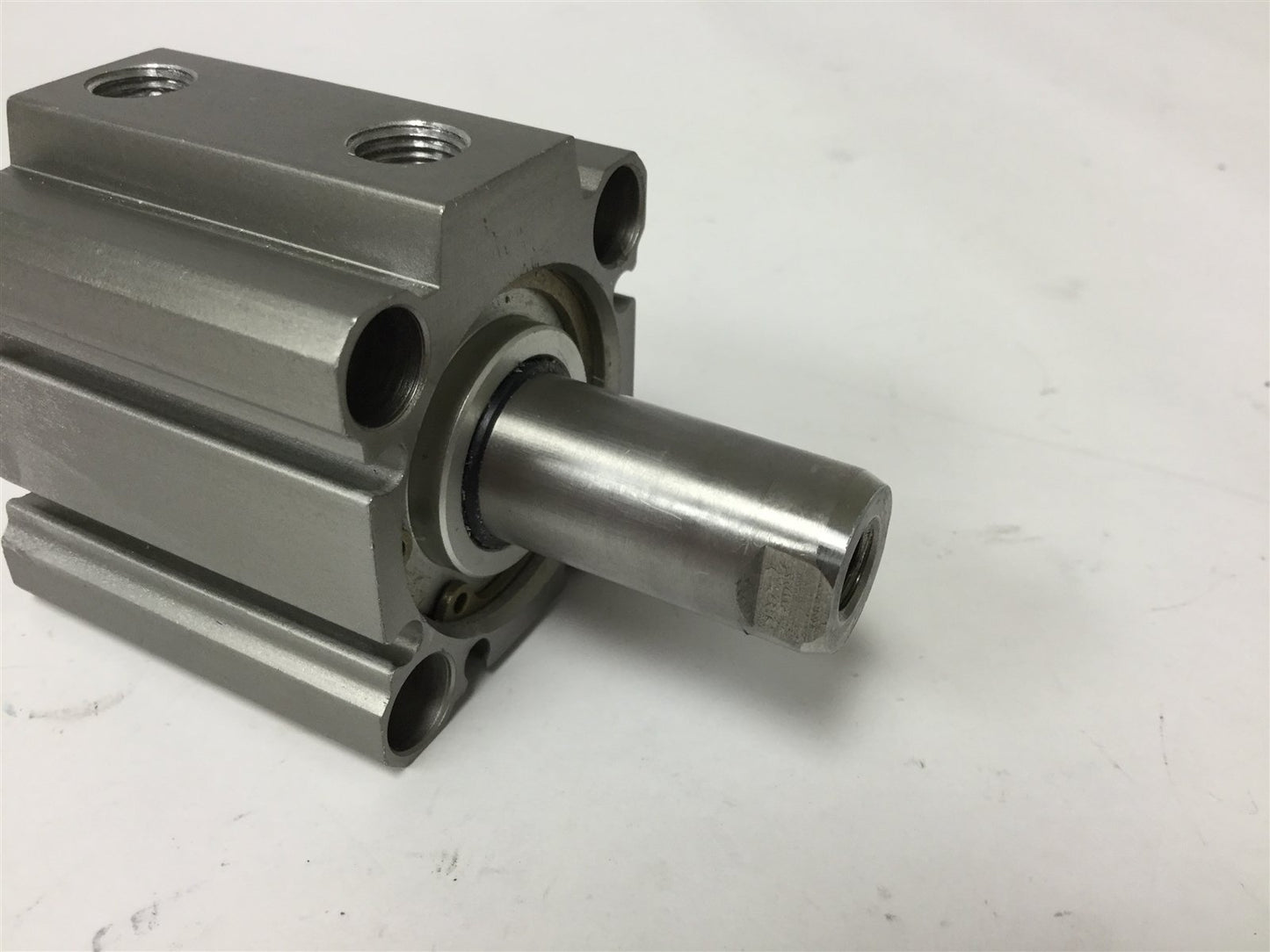 Used Bimba EF-3225 Pneumatic Cylinder, Bore: 32mm, Stroke: 25mm, Ports: G1/8