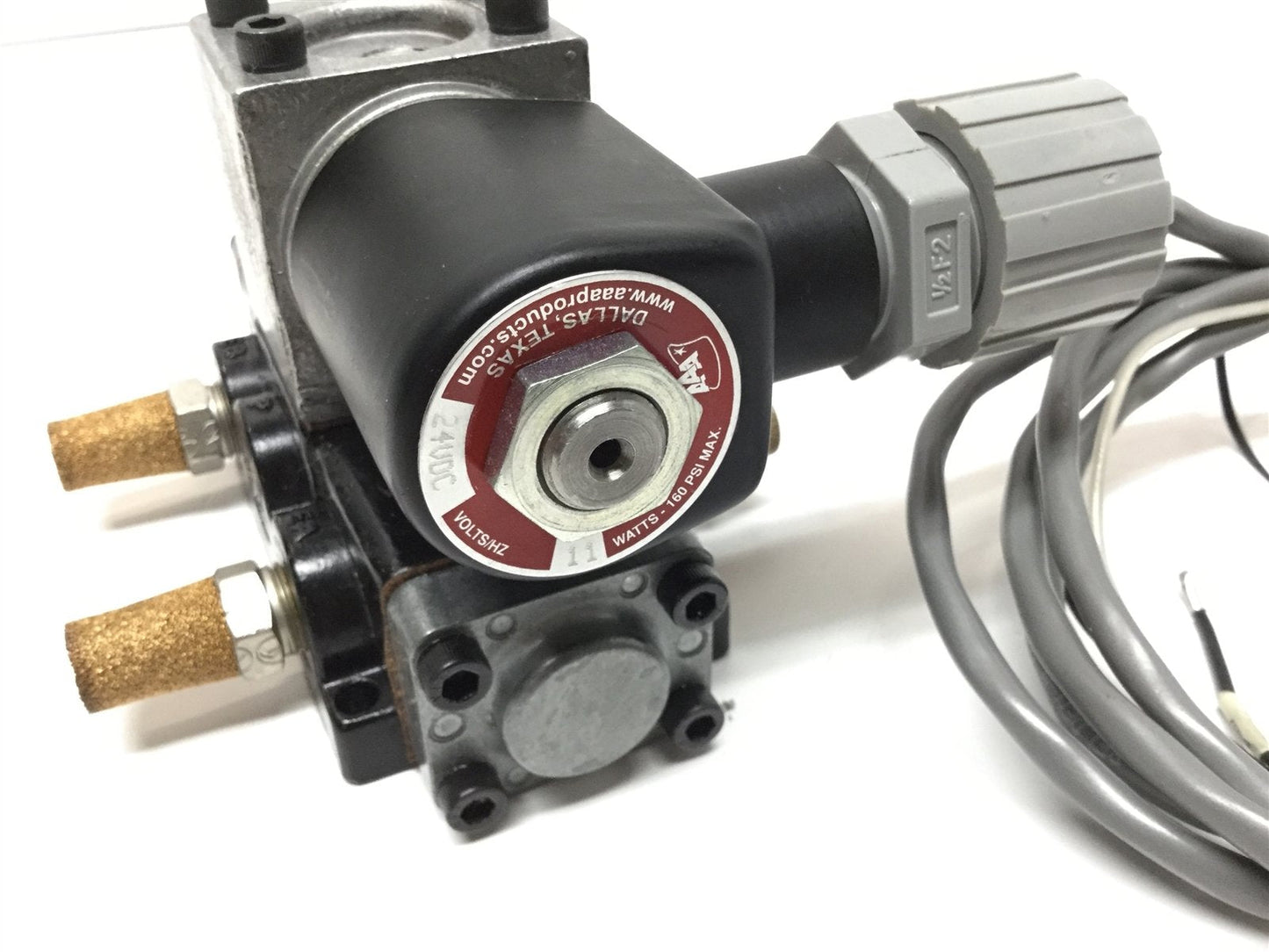 Used AAA Products S02V 2-Pos, Spring Solenoid Valve, 24VDC Coil, 160psi Max, 1/4"NPT