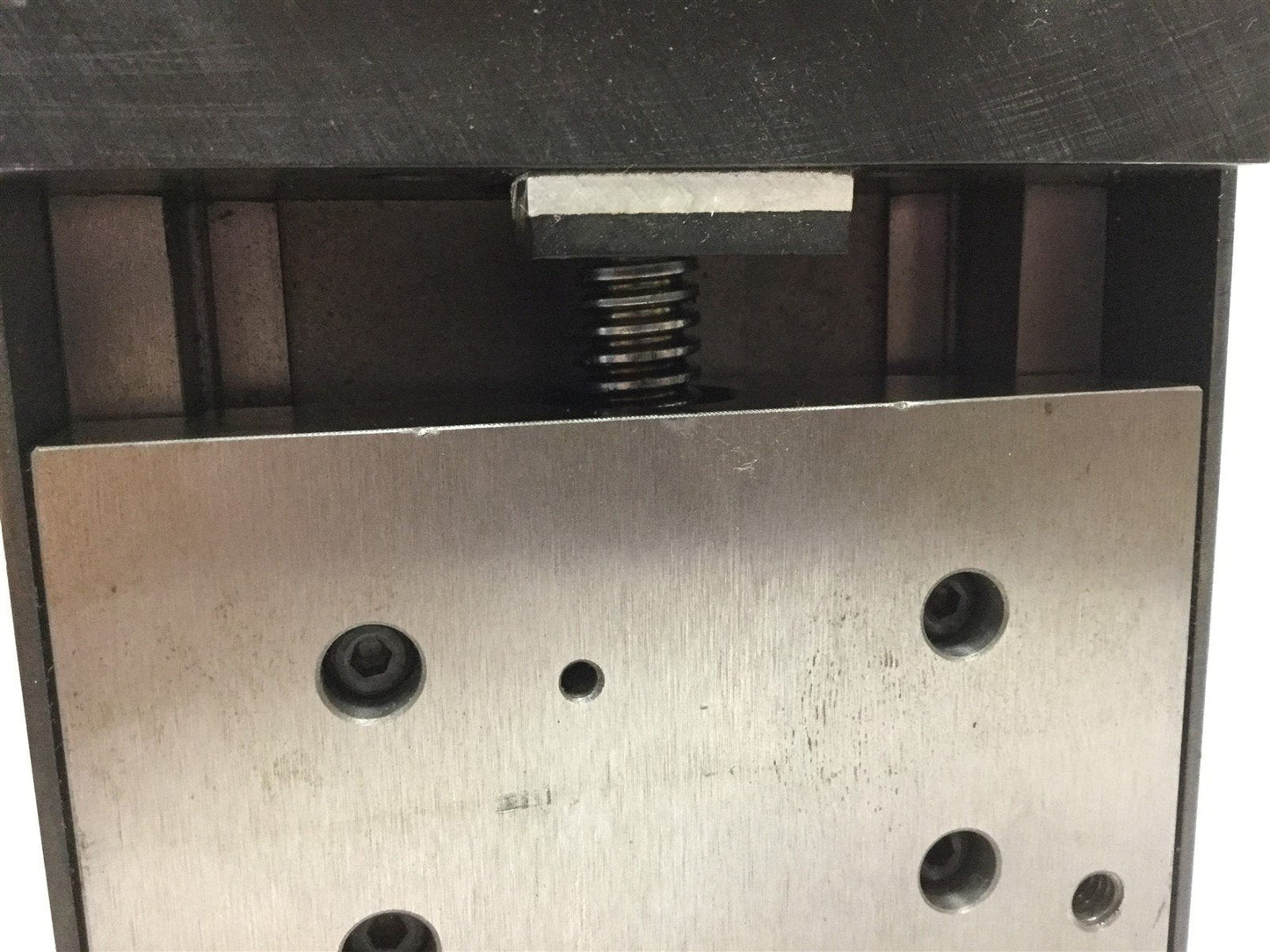 Used Gilman Linear Motion 0131582 Precision Linear Stage Travel: 25.25mm, 2.57mm/Turn