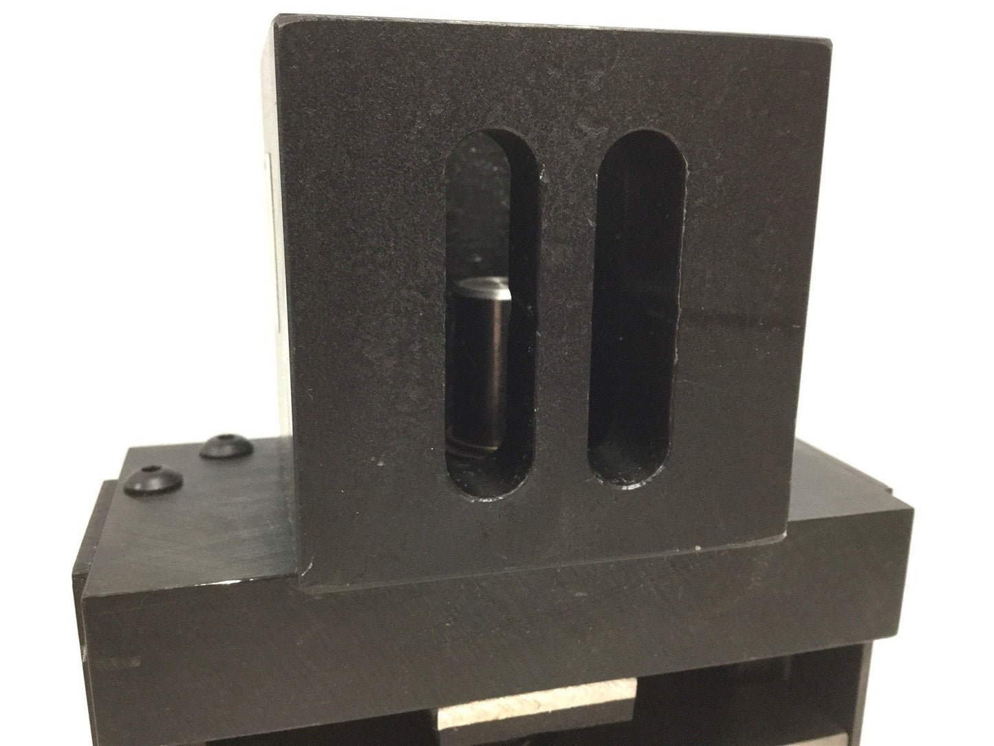 Used Gilman Linear Motion 10197 Precision Linear Stage, Travel: 25.25mm, 2.57mm/Turn