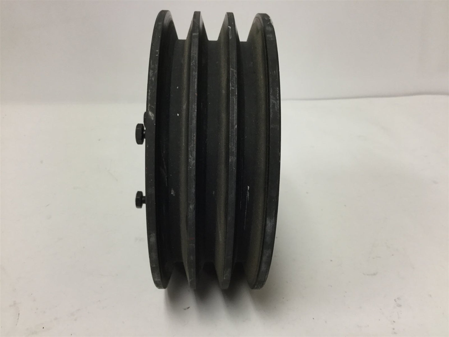 Used Martin 3B6.6SD Cast Iron 3-Groove Pulley Wheel, ID: 2.1", OD: 5.75"