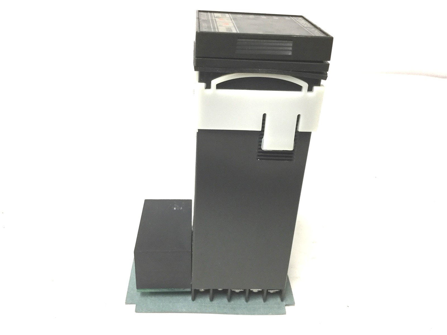 Used Omega CN76060 Digital Temperature Controller, Voltage: 100-240VAC 132-240VDC