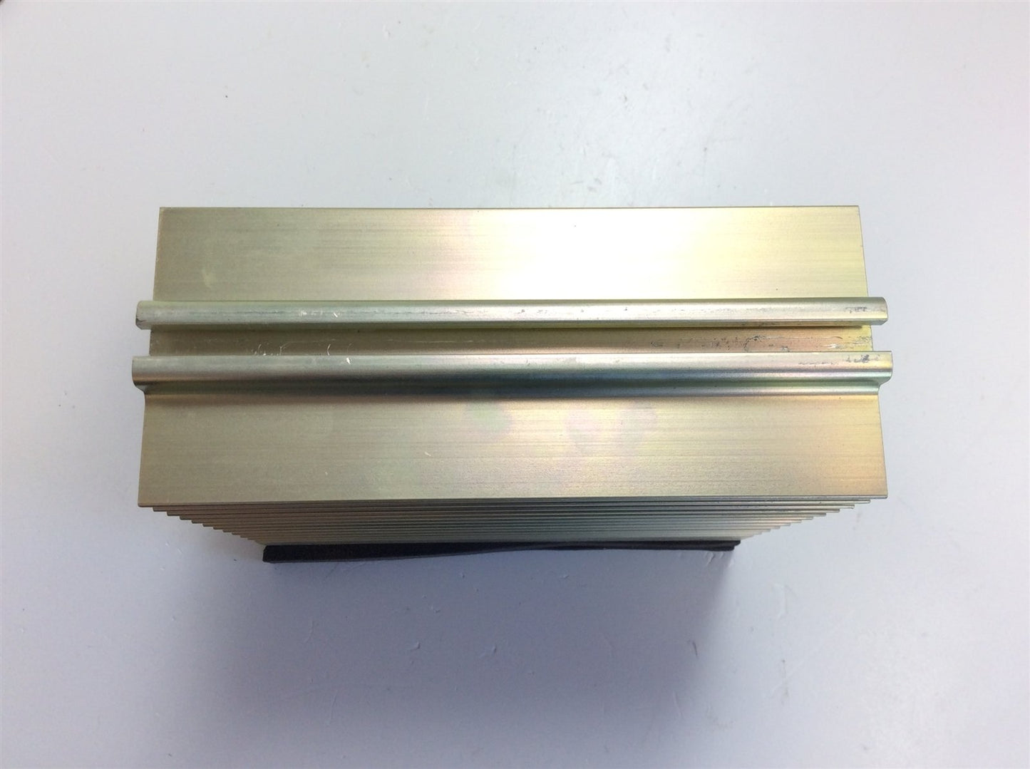 Used Lot of 2 Aluminum Semiconductor Style Heat Sinks, 6" x 5" x 2.5" Finns: 22, HS3