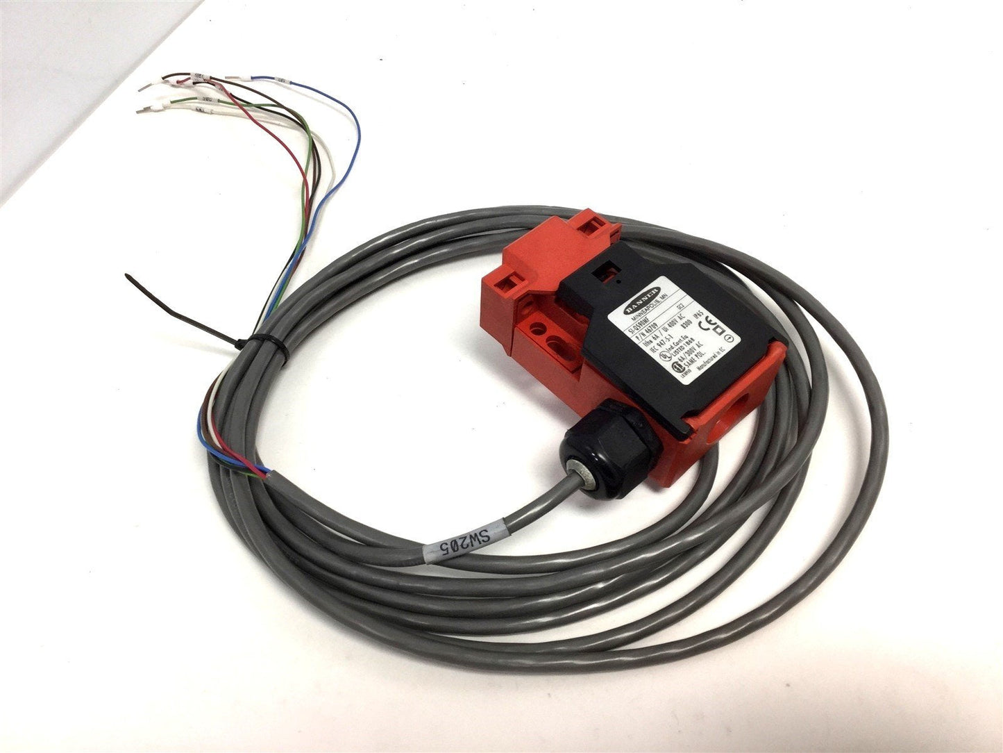 New Banner SI-QS90MF Compact Plastic Safety Interlock Switch Voltage 400VAC Amps: 6A