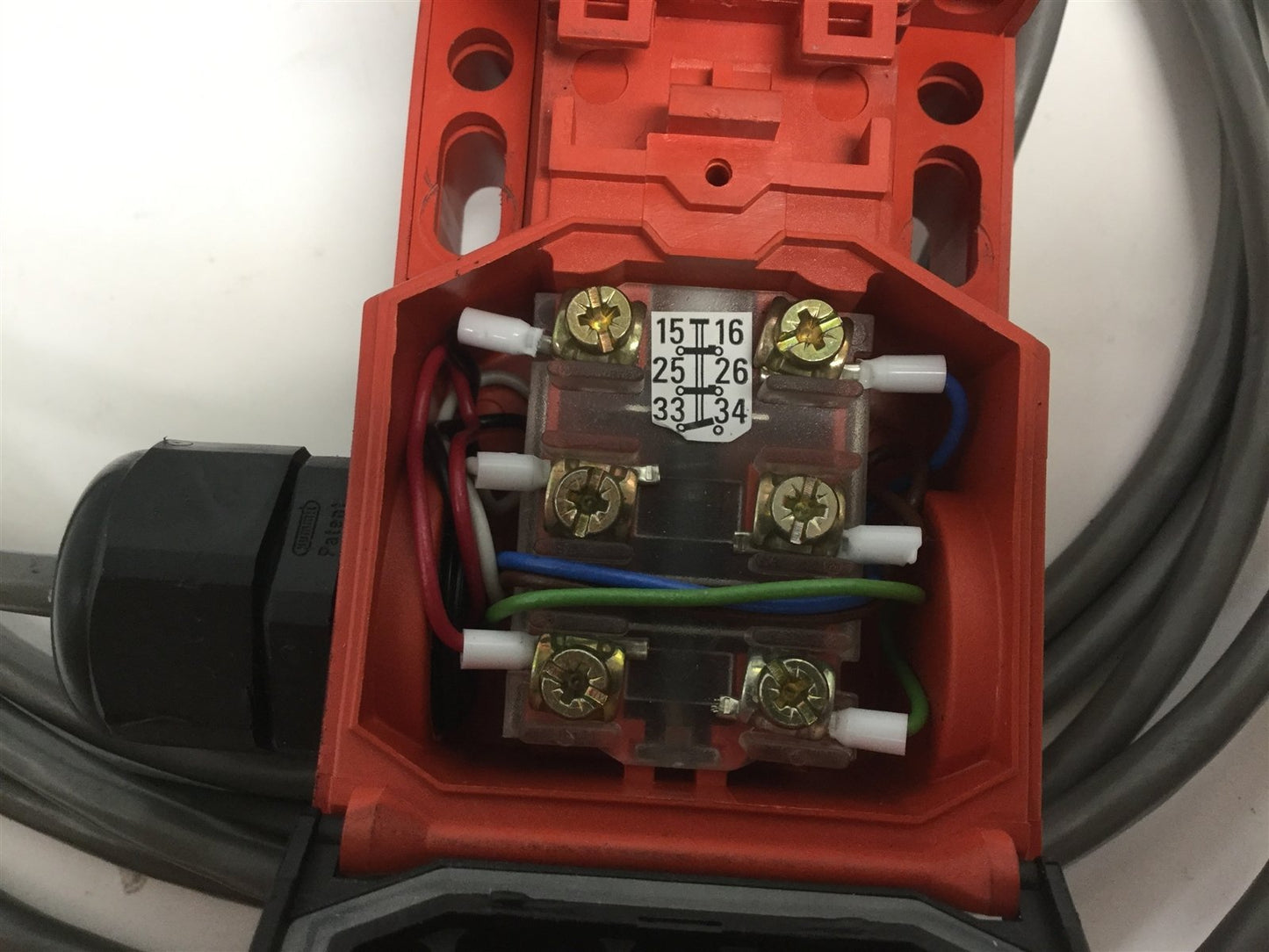 New Banner SI-QS90MF Compact Plastic Safety Interlock Switch Voltage 400VAC Amps: 6A