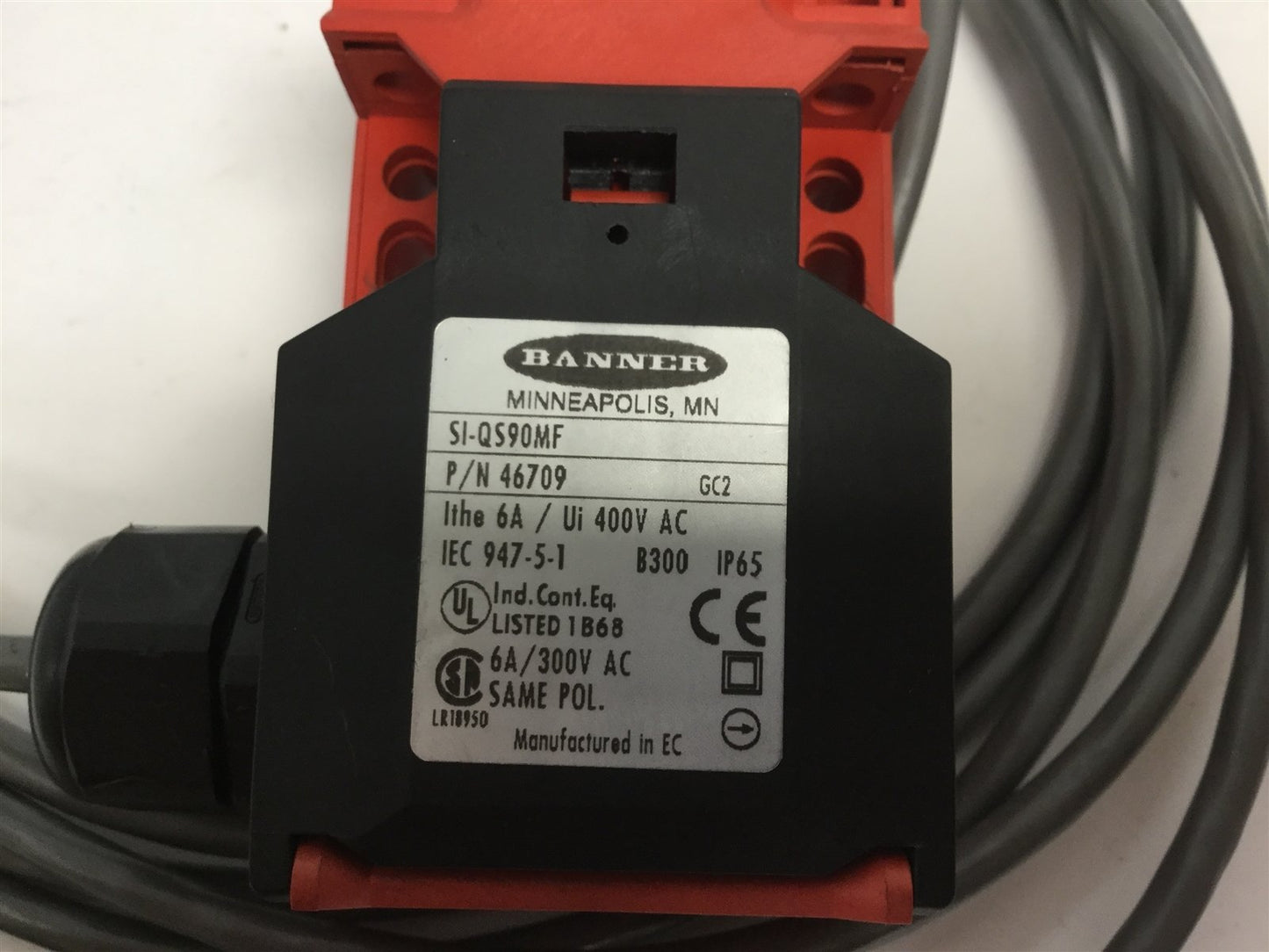 New Banner SI-QS90MF Compact Plastic Safety Interlock Switch Voltage 400VAC Amps: 6A