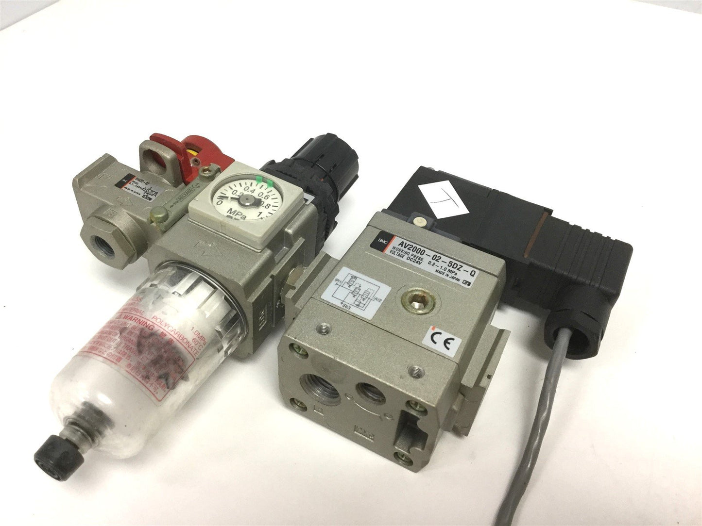 Used SMC VHS20-02 AW20-01EH AV2000-02-5DZ-Q Filter Regulator W/ Soft Start Valve