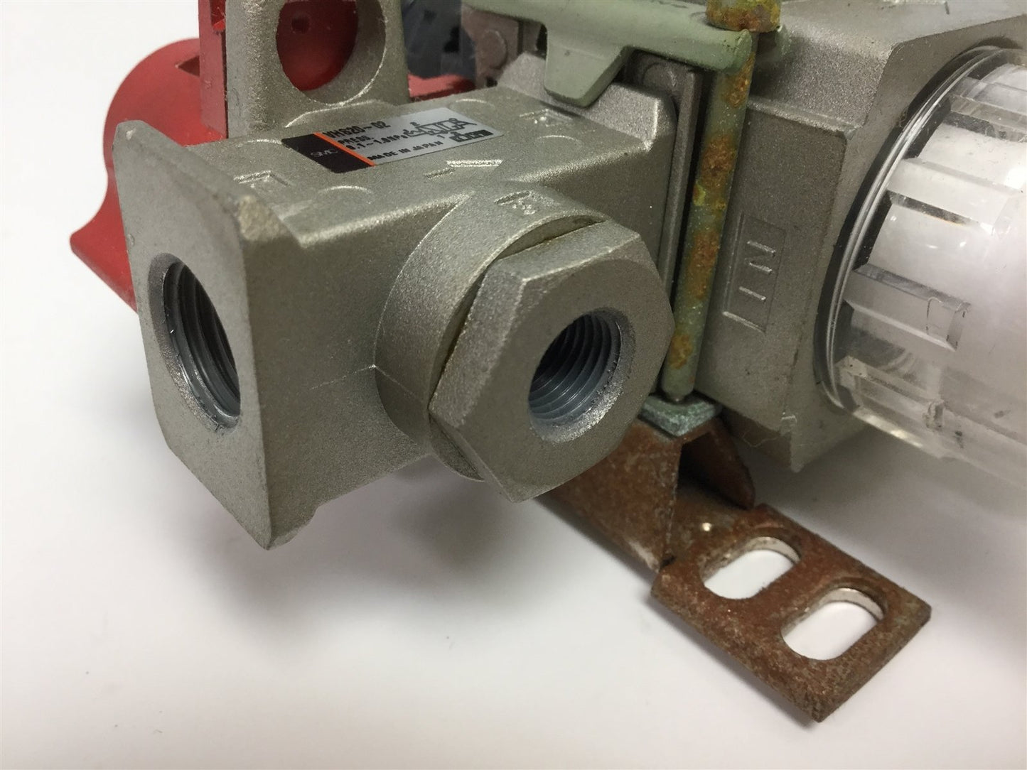 Used SMC VHS20-02 AW20-01EH AV2000-02-5DZ-Q Filter Regulator W/ Soft Start Valve