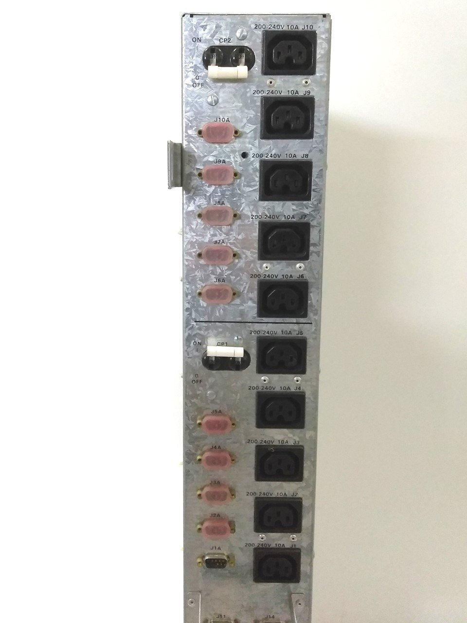 Used IBM 21F9008 Rack Power Supply, Output x10 200-240VAC 10A Input: 220VAC 24A