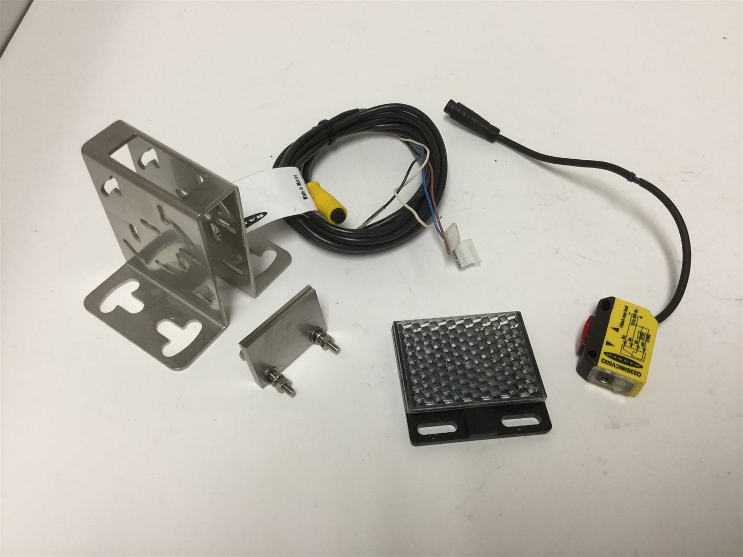 Used Banner Q23SN6CV50Q Convergent Photoelectric Sensor, Voltage: 10-30VDC, 50mm