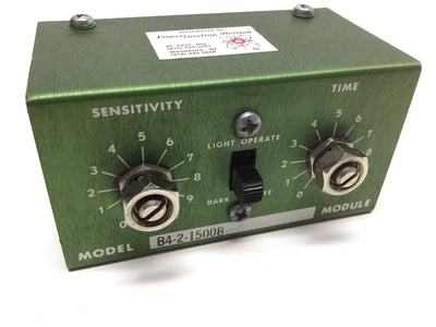 Used Banner B4-2-1500B Photoelectric Amplifier Sensor Logic Plug One-Shot Module