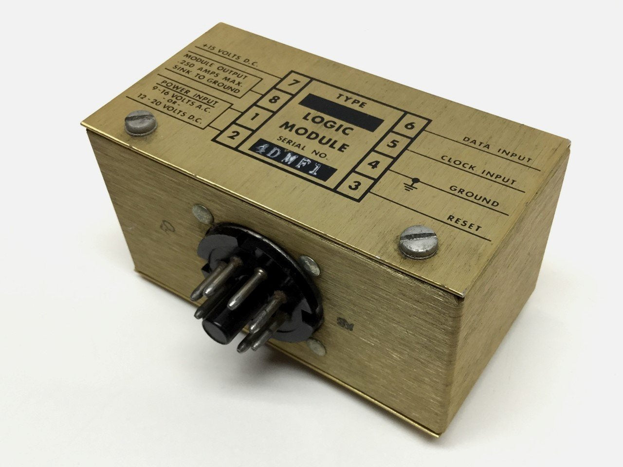 Used Banner SR-8 Electronic Shift Register Sensor Control Solid State Plug-In Module