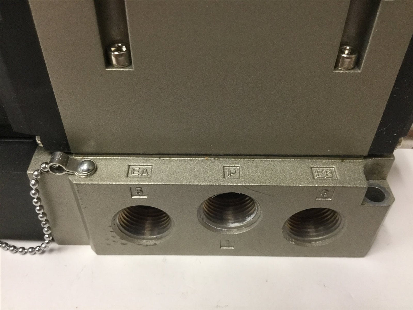 Used SMC VFR3100R-5FZ Solenoid Valve, 2-Position 5-Ports, Voltage: 24VDC, Ports: 3/8"