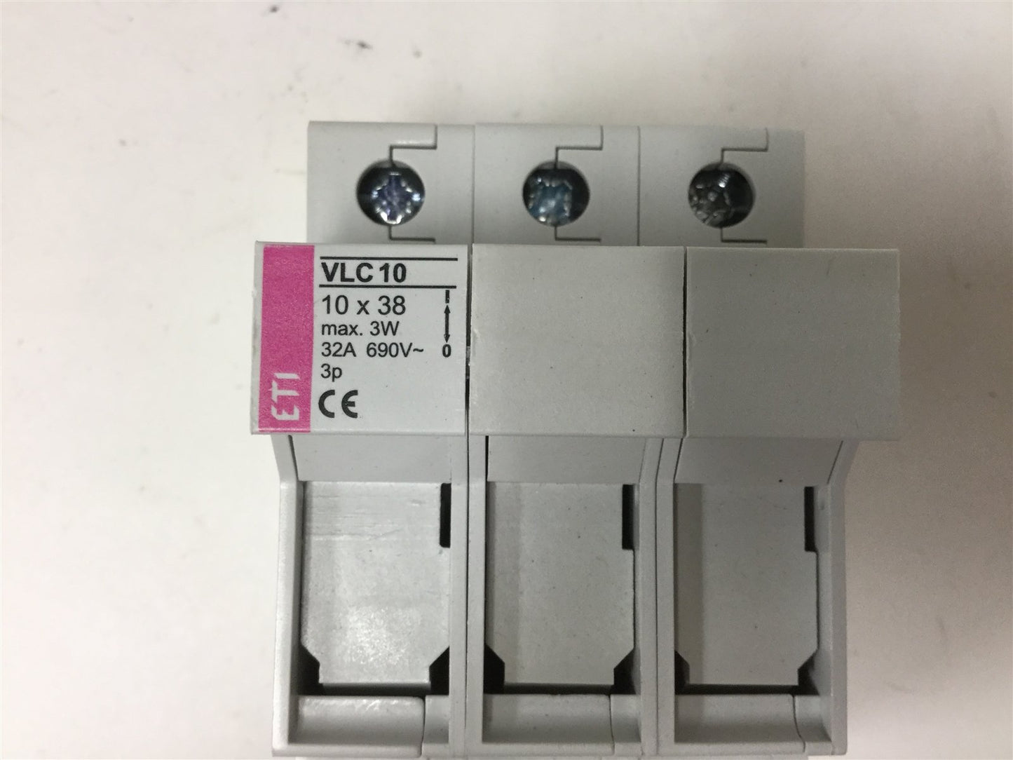 New ETI VLC10 3-Pole Fuse Holder, Rating: 3W 32A 690VAC, DIN Rail Mounting