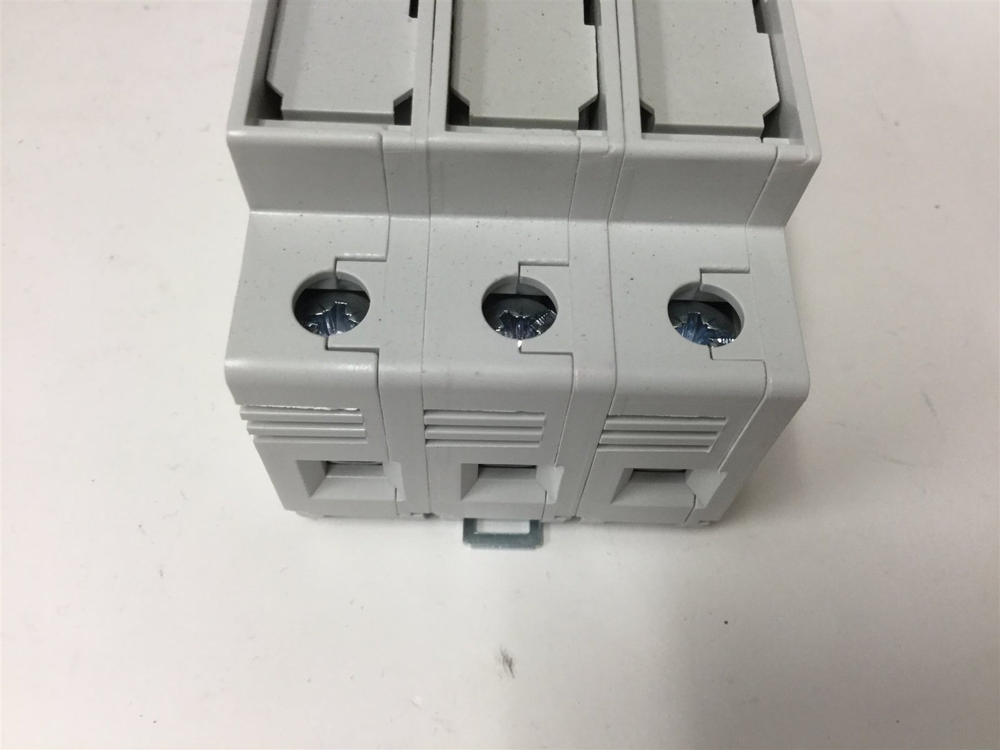 New ETI VLC10 3-Pole Fuse Holder, Rating: 3W 32A 690VAC, DIN Rail Mounting