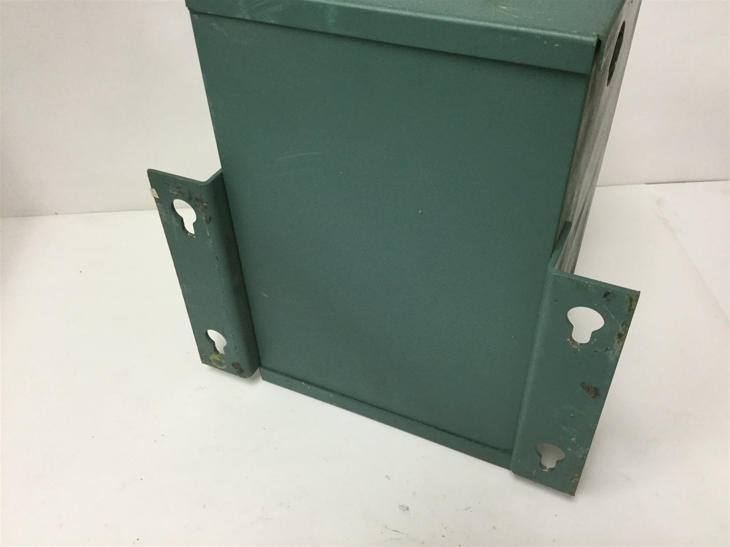 Used Hevi Duty Electric HS7F1.5A Transformer, Primary: 240/480V, Secondary: 120/240V