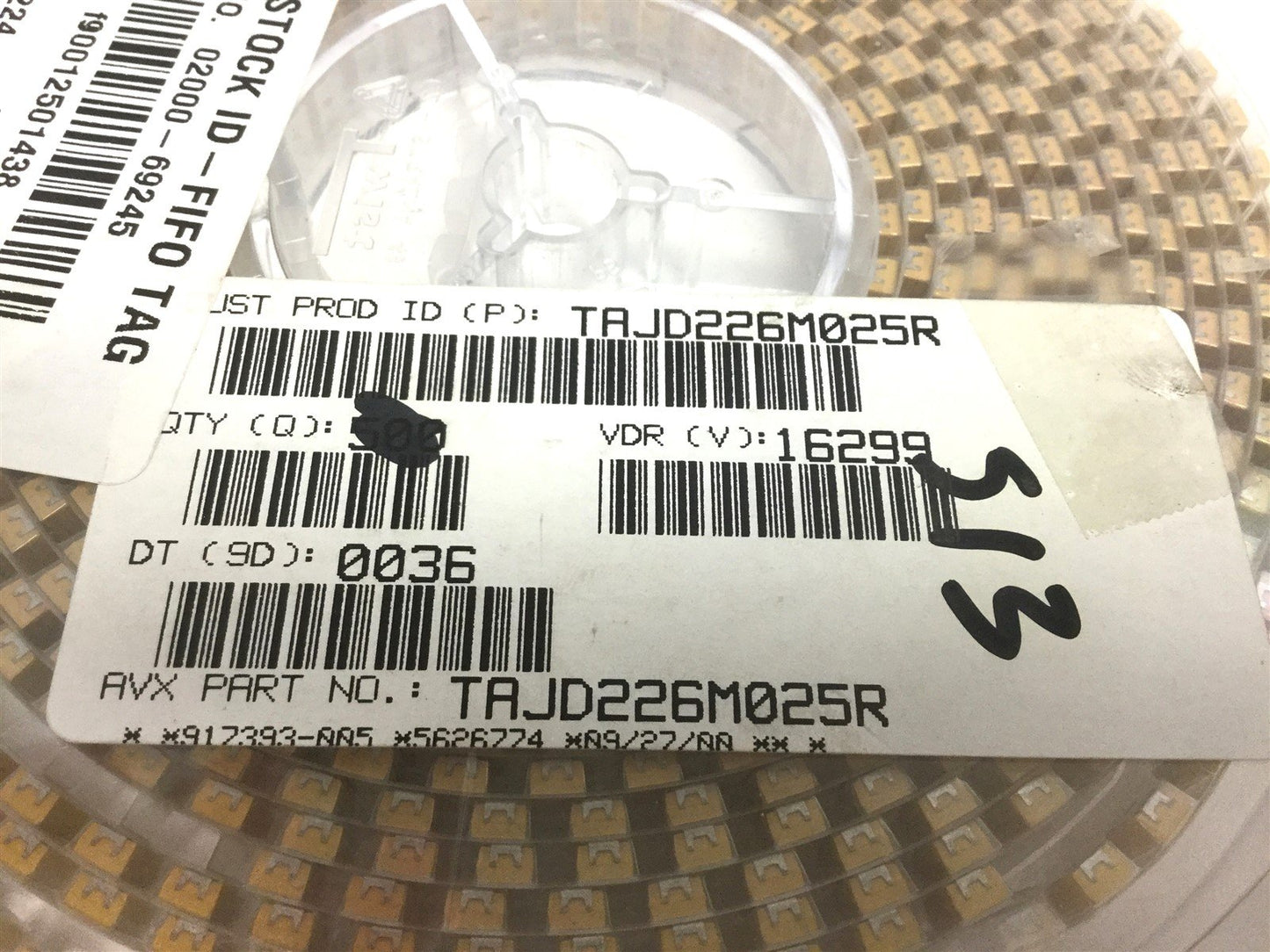 New Lot of 500 New AVX TAJD226M025R Tantalum Capacitors 33uF 20% Voltage: 25V