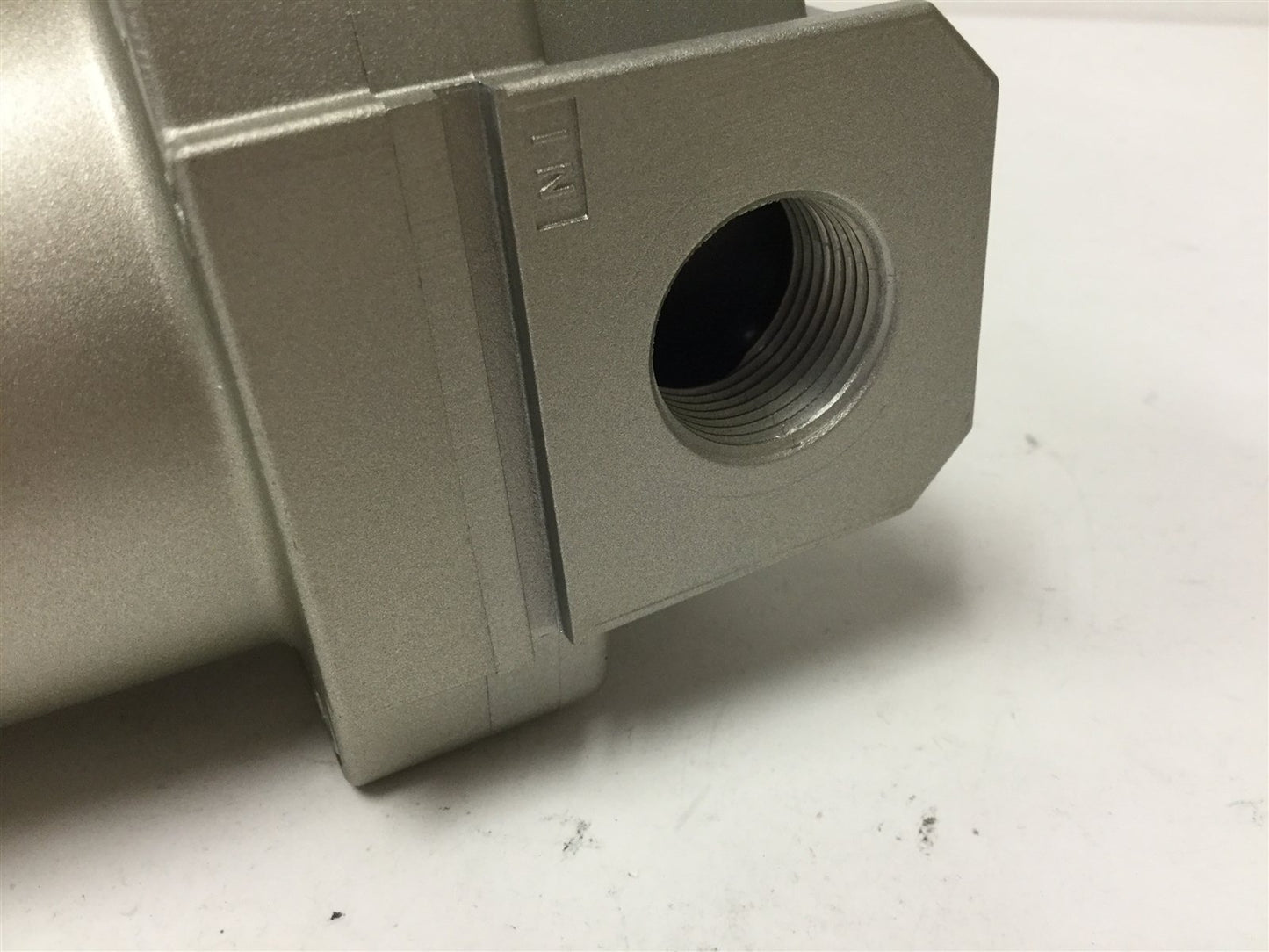 New SMC AF50-N06-RZ Pneumatic Filter, Ports: 3/4" NPT, Pressure: 150psi (1MPa)