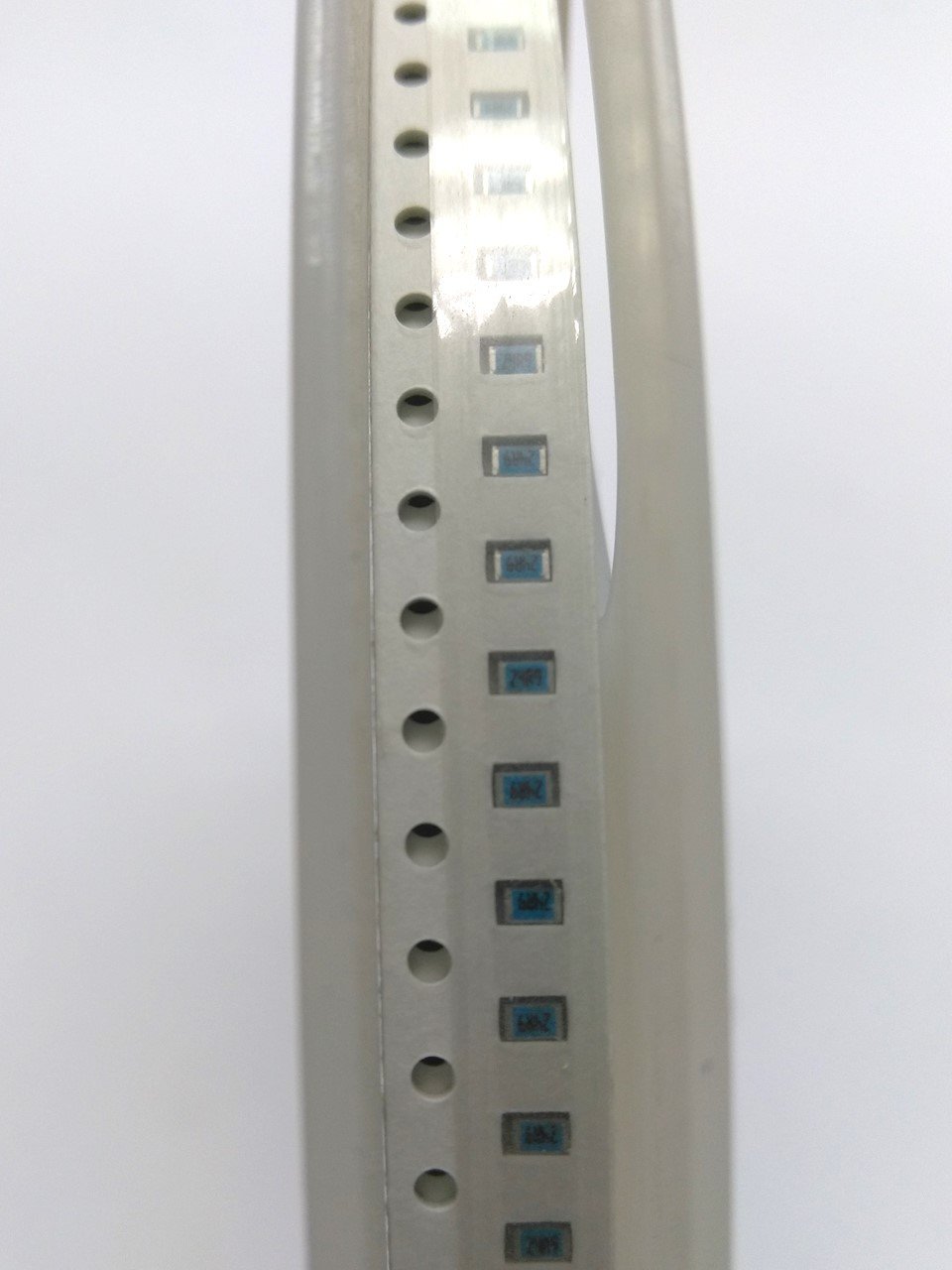 New Lot of 5000 KOA Speer RK73H2AT24R9F Thick Film Resistor .125W ±1% 22.1k Ohm 150V