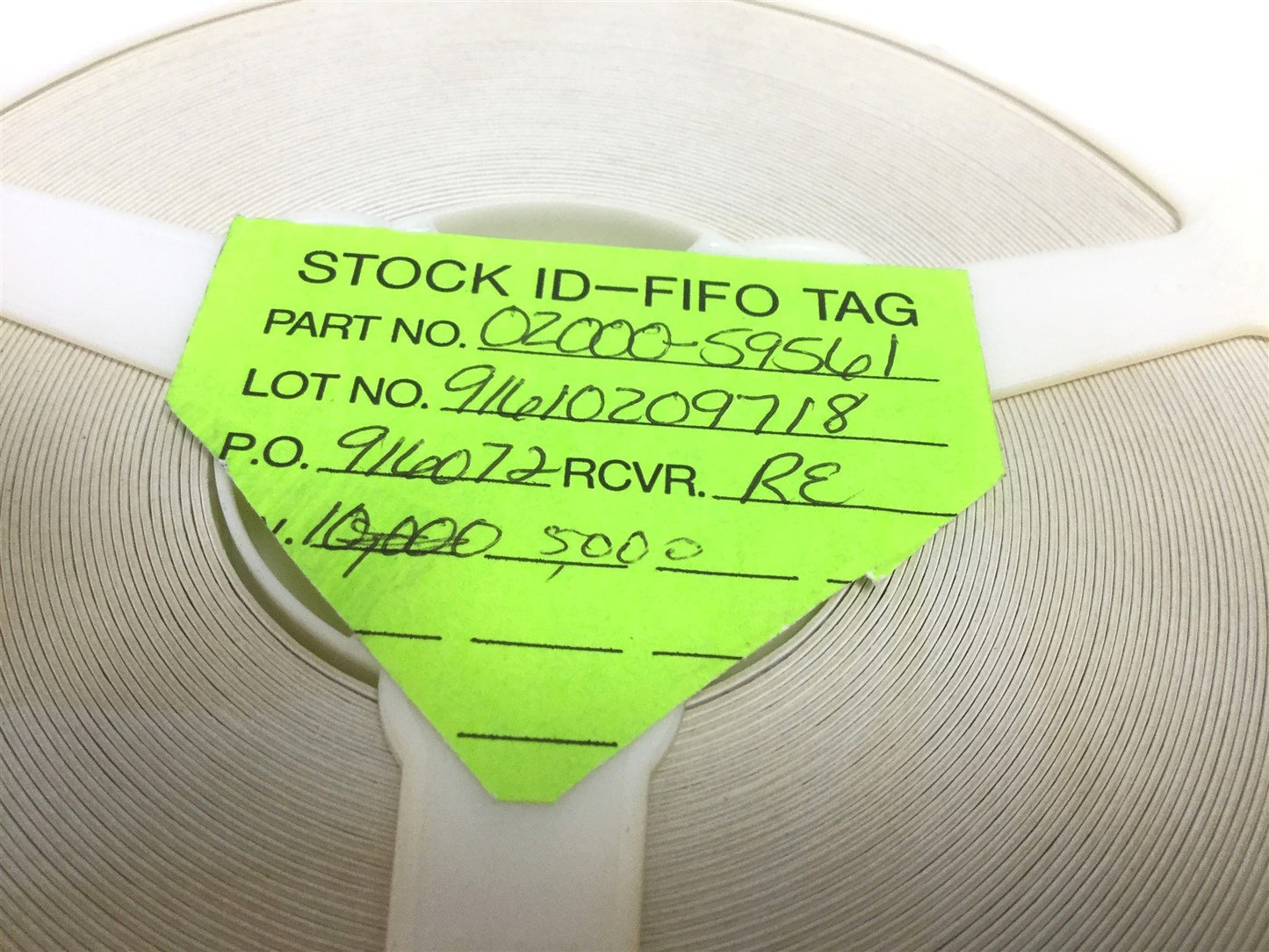 New Lot of 5000 New Vishay CRCW0805102JT Thick Film Resistor, Resistance: 102 Ohm