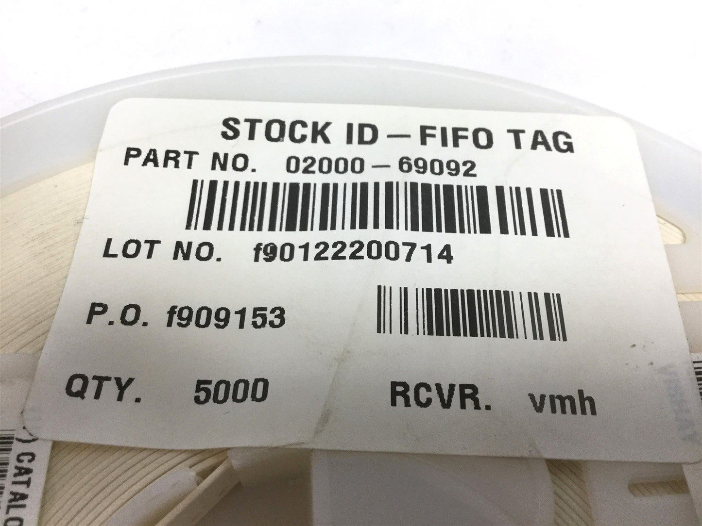 New Lot of 5000 New Vishay CRCW08052611FRT1 Chip Resistor, Resistance: 2.61K Ohms
