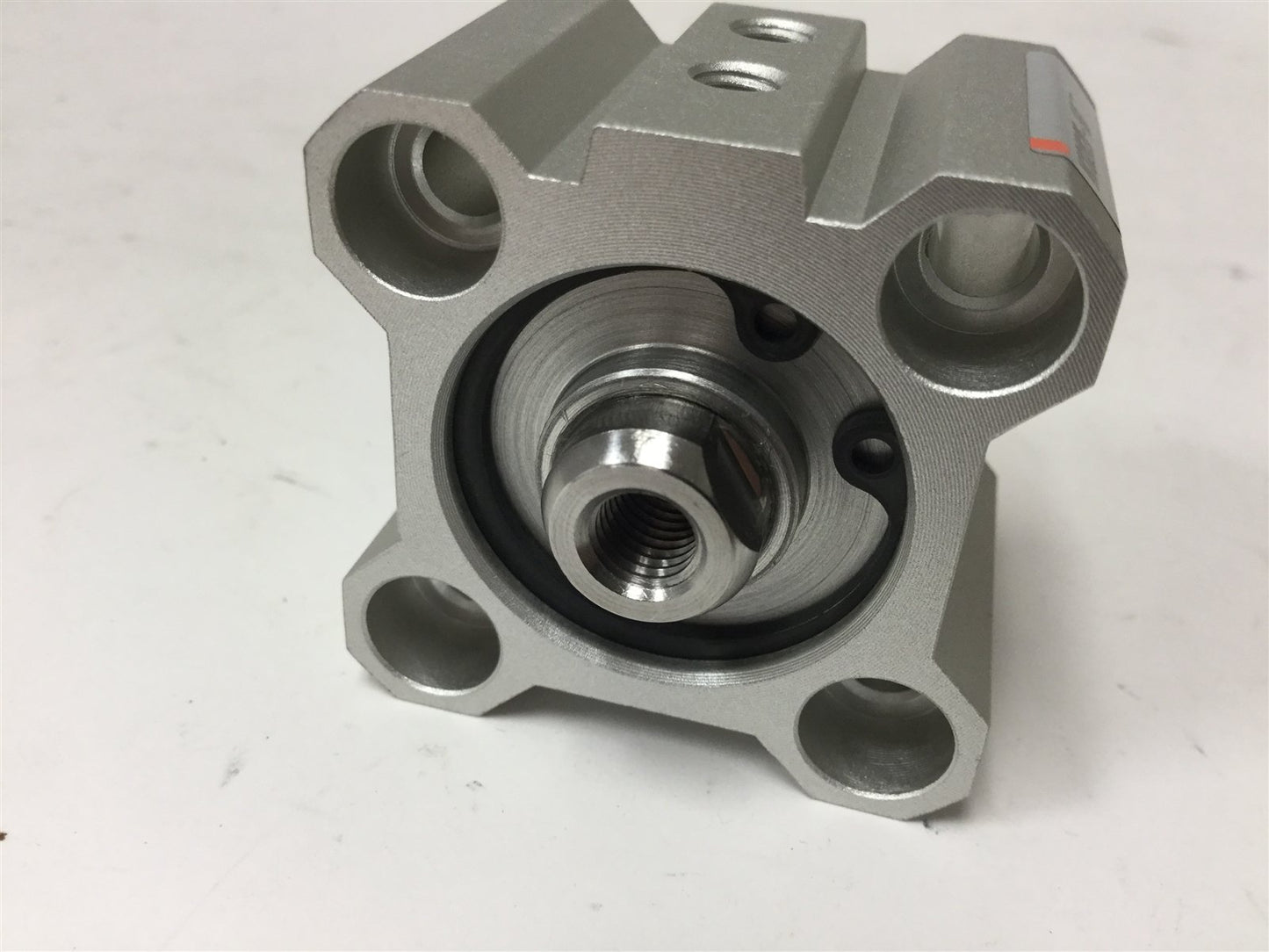 New SMC NCQ2B25-5D Compact Cylinder, Bore: 25mm, Stroke: 5mm, Pressure: 145psi