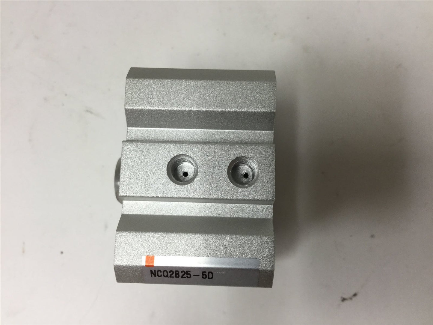 New SMC NCQ2B25-5D Compact Cylinder, Bore: 25mm, Stroke: 5mm, Pressure: 145psi