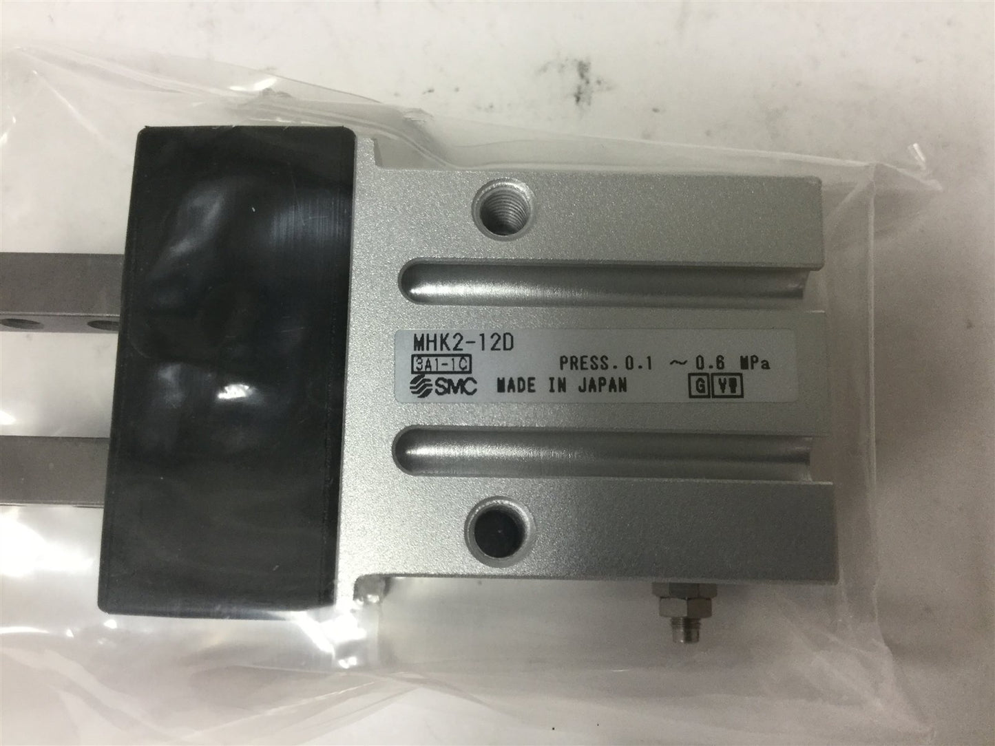 New SMC MHK2-12D Gripper, 2-Finger, Double Acting, Bore: 12mm, 0.1-0.6MPa