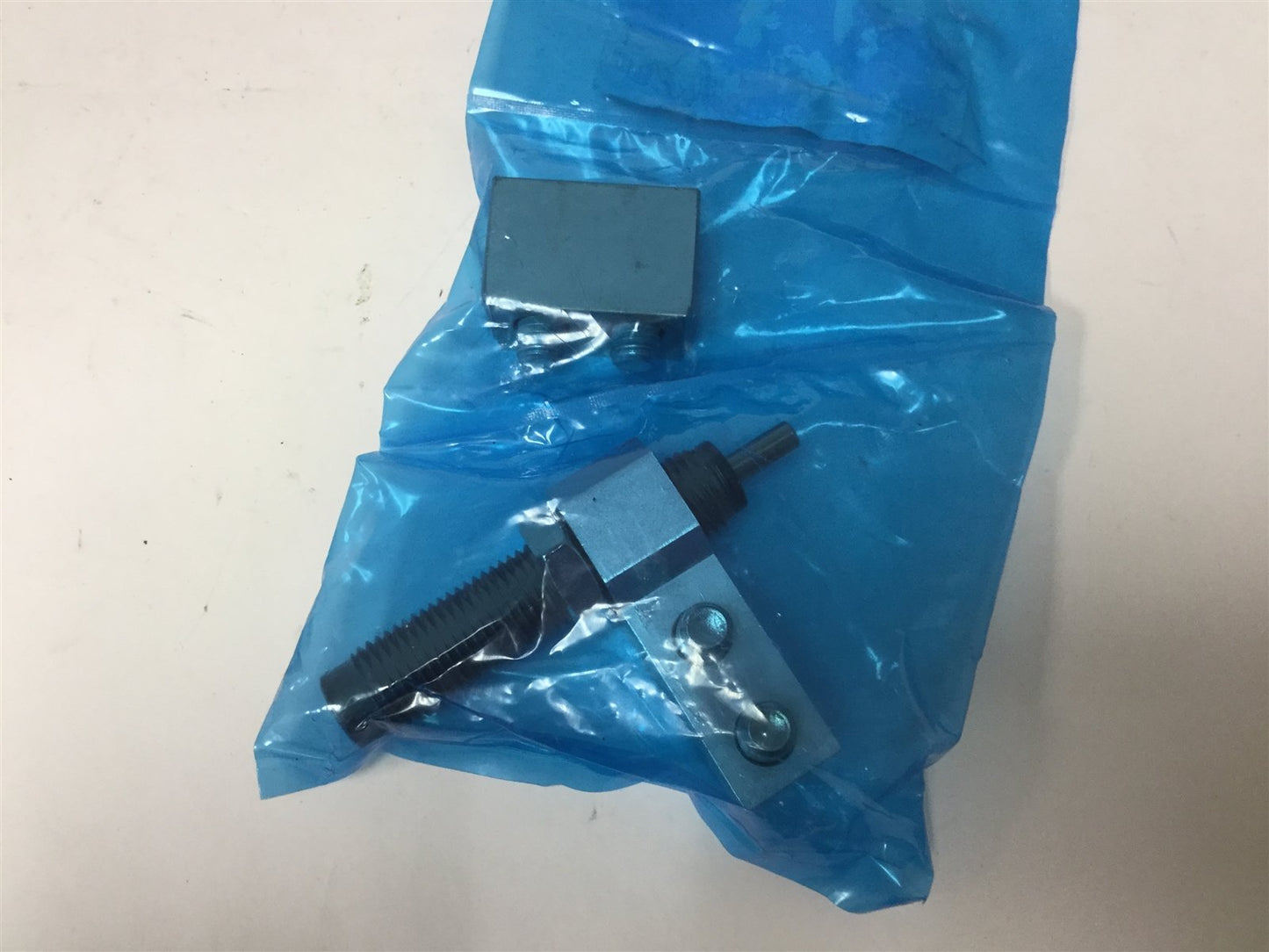 New SMC MXQ-BS25 Shock Absorber, Extension End, For 25mm Bore Size Cylinders