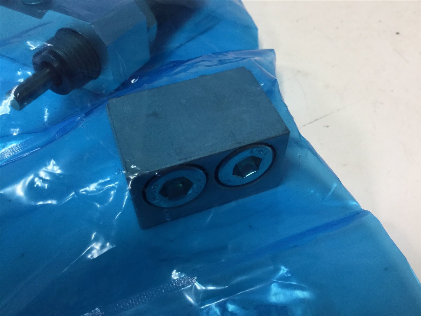 New SMC MXQ-BS25 Shock Absorber, Extension End, For 25mm Bore Size Cylinders