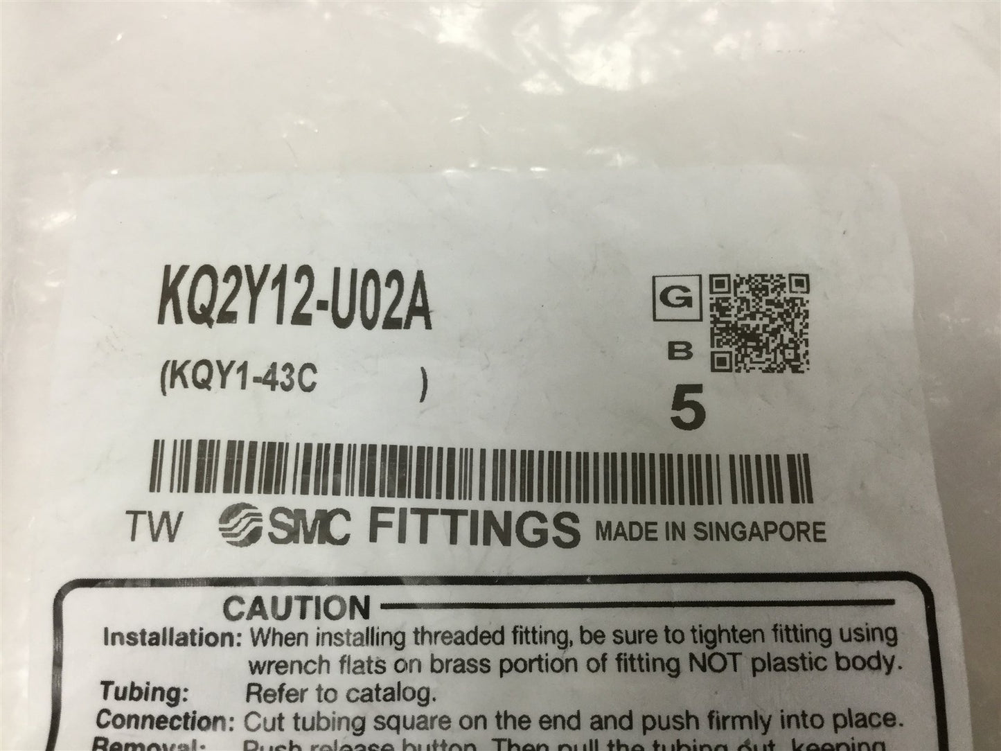New Lot of 5 New SMC KQ2Y12-U02A Male Run Tee Fittings, 12mm Tube to Rc 1/4" Thread