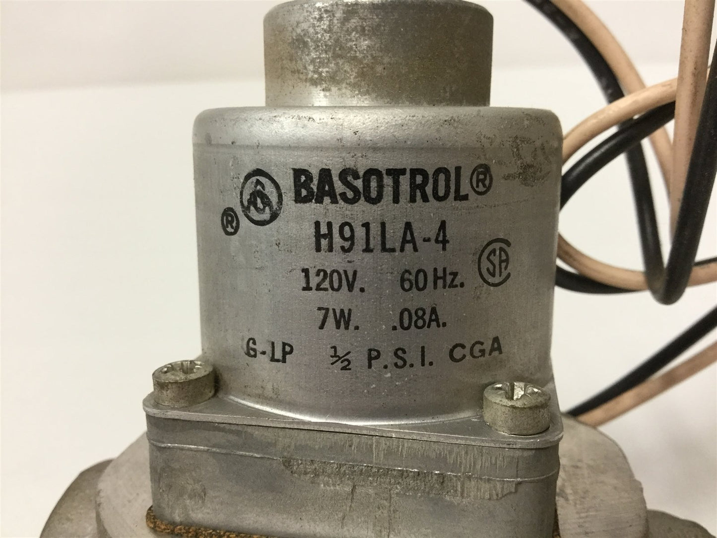 Used Basotrol H91LA-4 Gas Solenoid Valve, Voltage: 120VAC, Power: 7W, Ports: 3/4" NPT