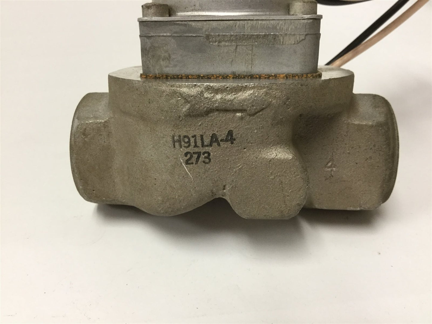Used Basotrol H91LA-4 Gas Solenoid Valve, Voltage: 120VAC, Power: 7W, Ports: 3/4" NPT