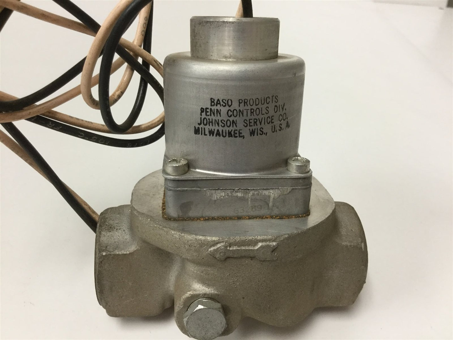 Used Basotrol H91LA-4 Gas Solenoid Valve, Voltage: 120VAC, Power: 7W, Ports: 3/4" NPT