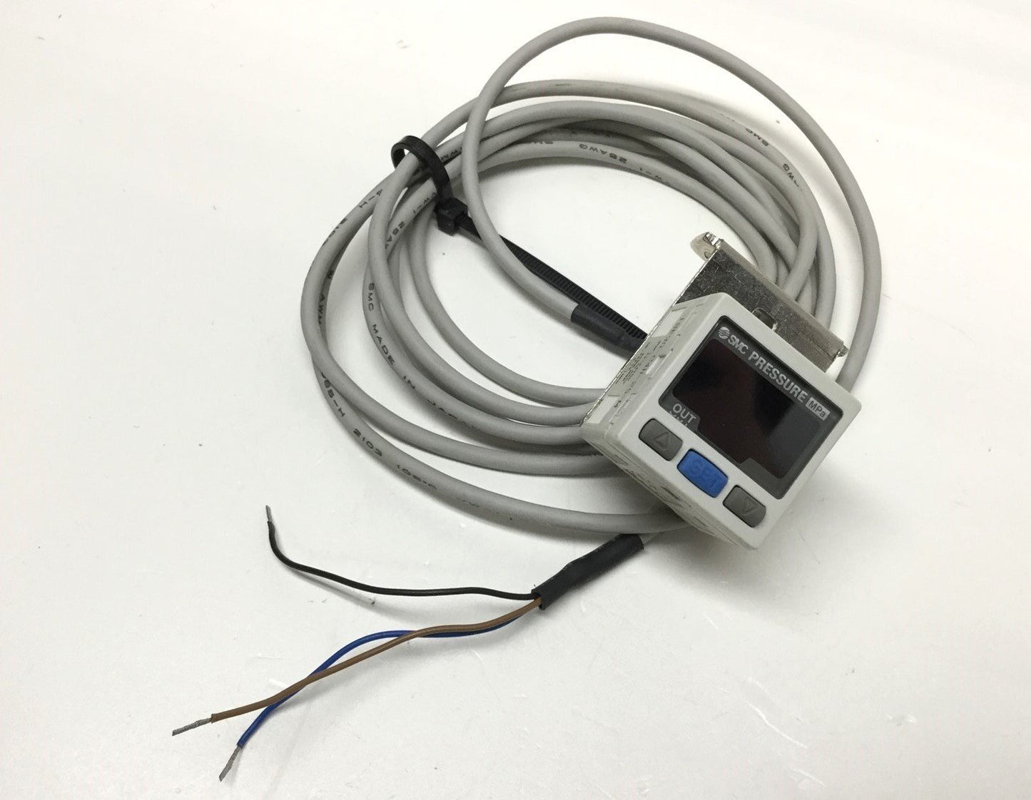 Used SMC ISE30-C4H-25-M Digital Pressure Switch 12-24VDC, -0.1 to 1MPa, 4mm One-Touch