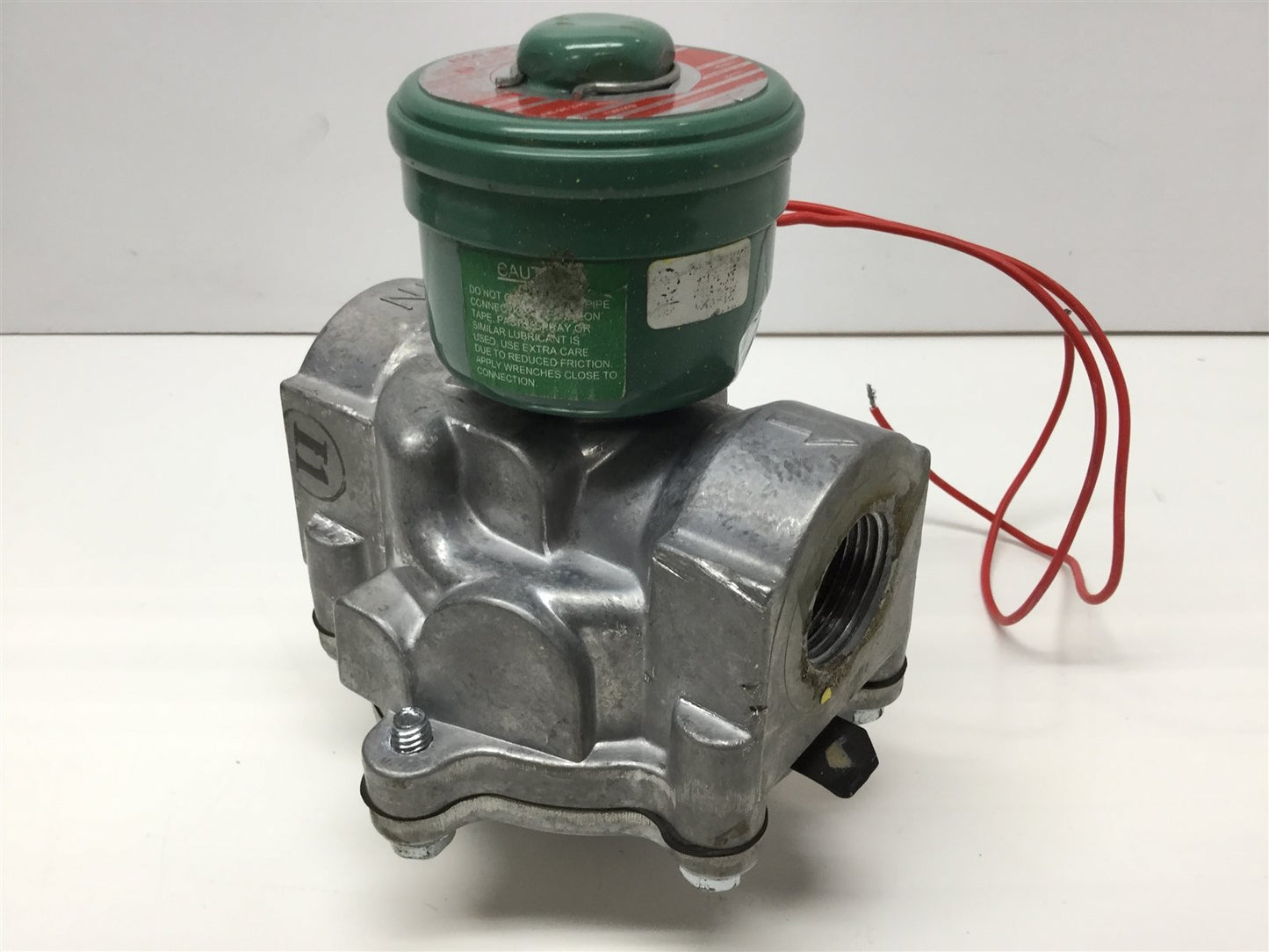 Used ASCO EF8215C053 Red-Hat Aluminum Solenoid Valve Fuel Gas 25 PSI, 120VAC, 1" NPT