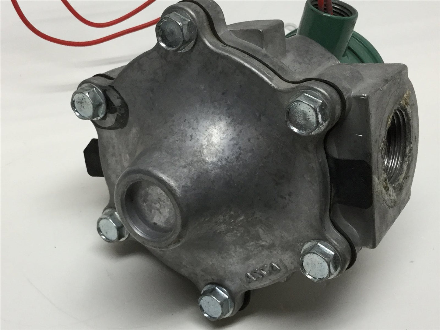 Used ASCO EF8215C053 Red-Hat Aluminum Solenoid Valve Fuel Gas 25 PSI, 120VAC, 1" NPT