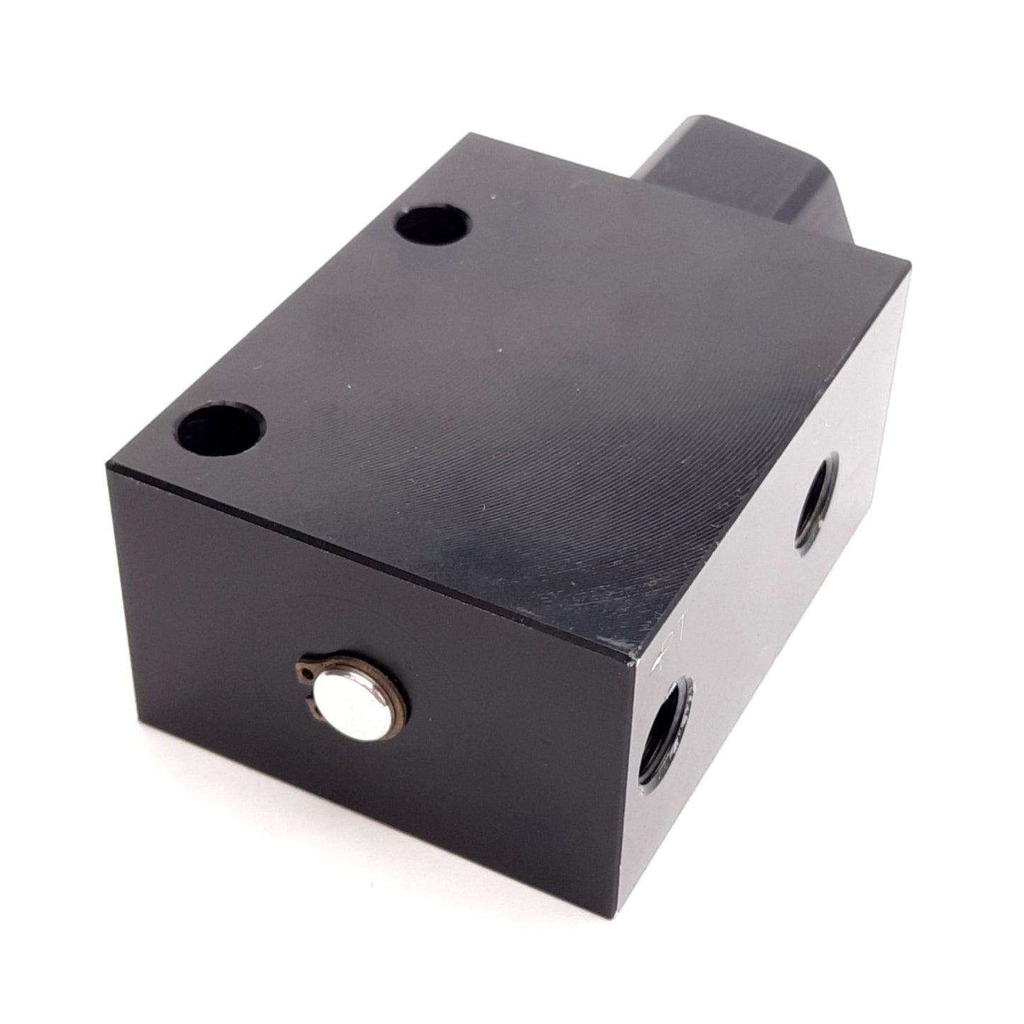 Used NGT B2M00 Pilot Operated Check Valve, Pressure Rating: 120psi, Ports: 1/8" NPT