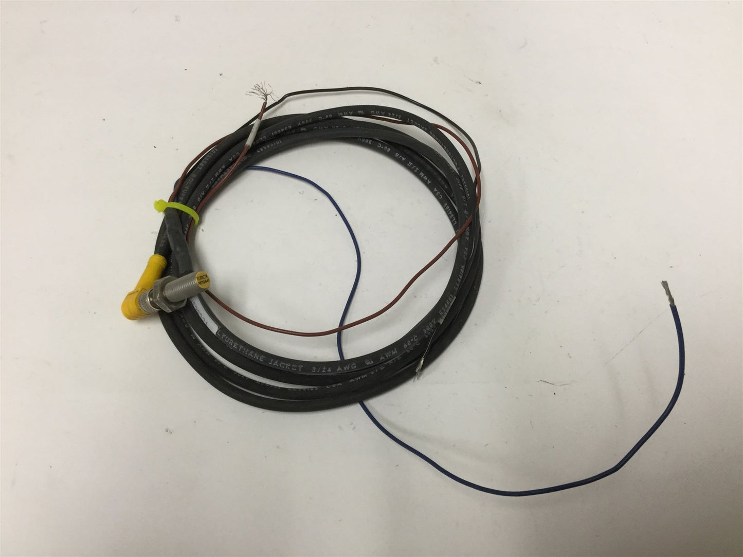 Used Turck 4672440 Proximity Sensor, Voltage: 10-30VDC, Sensing Range: 1.5mm