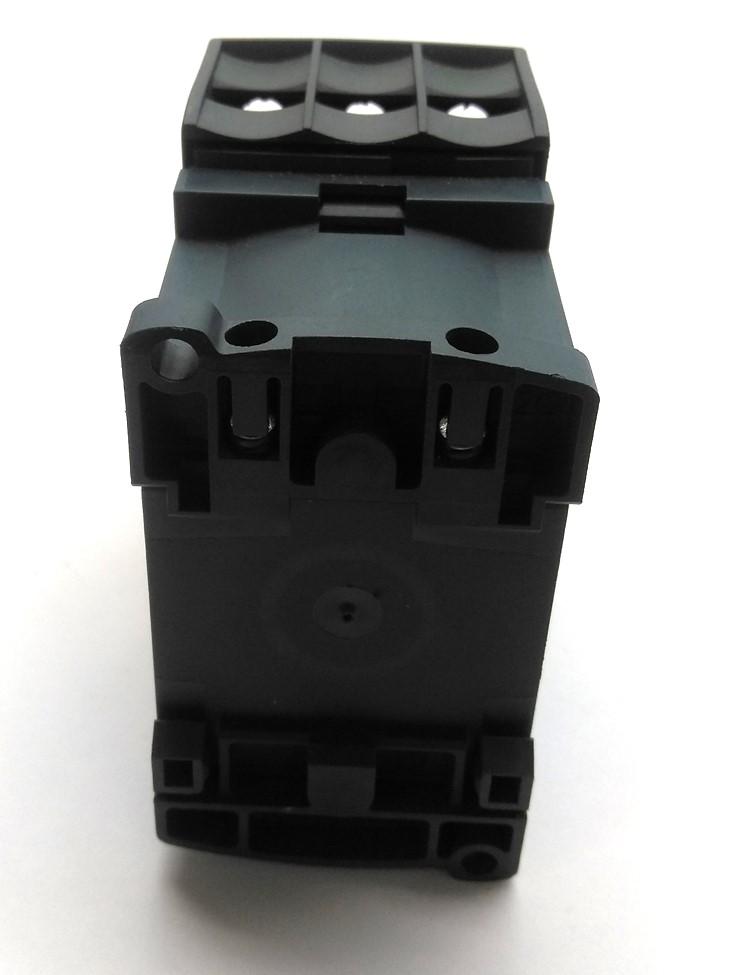 Used Telemecanique Square D LC1D25BD Contactor, 3-Pole N.O., 24VDC Coil, 600VAC 40A