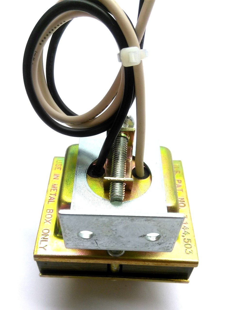 Used Dormeyer DCT-20-120 Transformer, In: 120VAC Out: 24VAC 20VA w/ Mounting Bracket