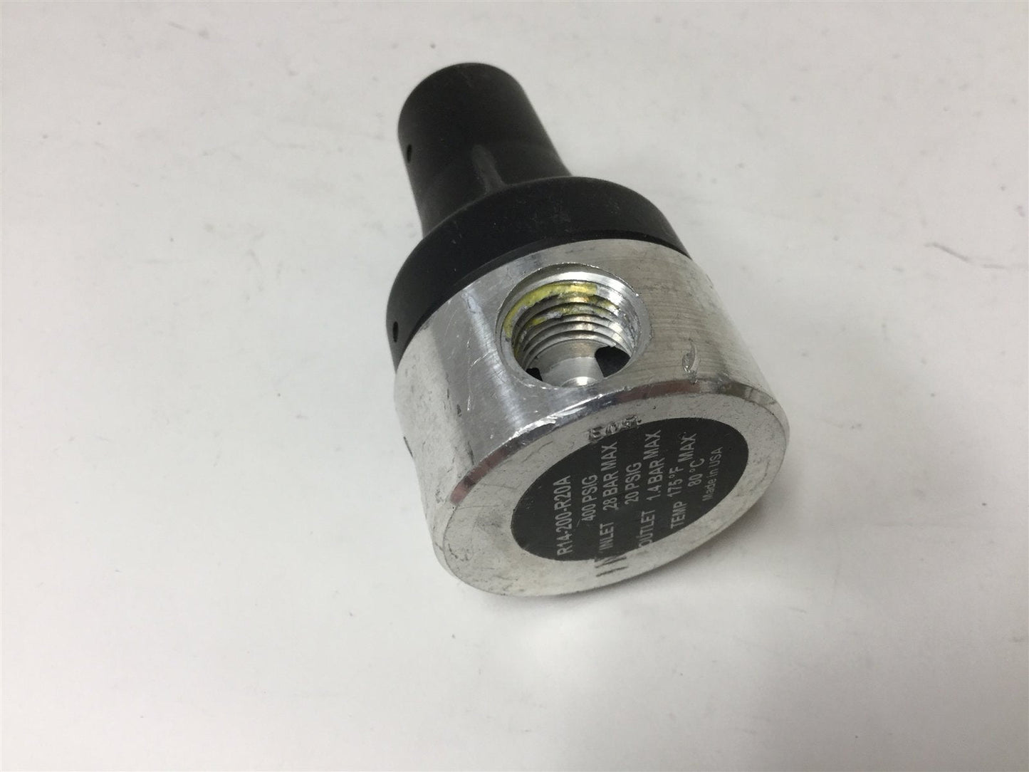 Used Norgren R14-200-R20A Regulator, Inlet: 400psi Max, Outlet: 20psi Max, 1/4" NPT