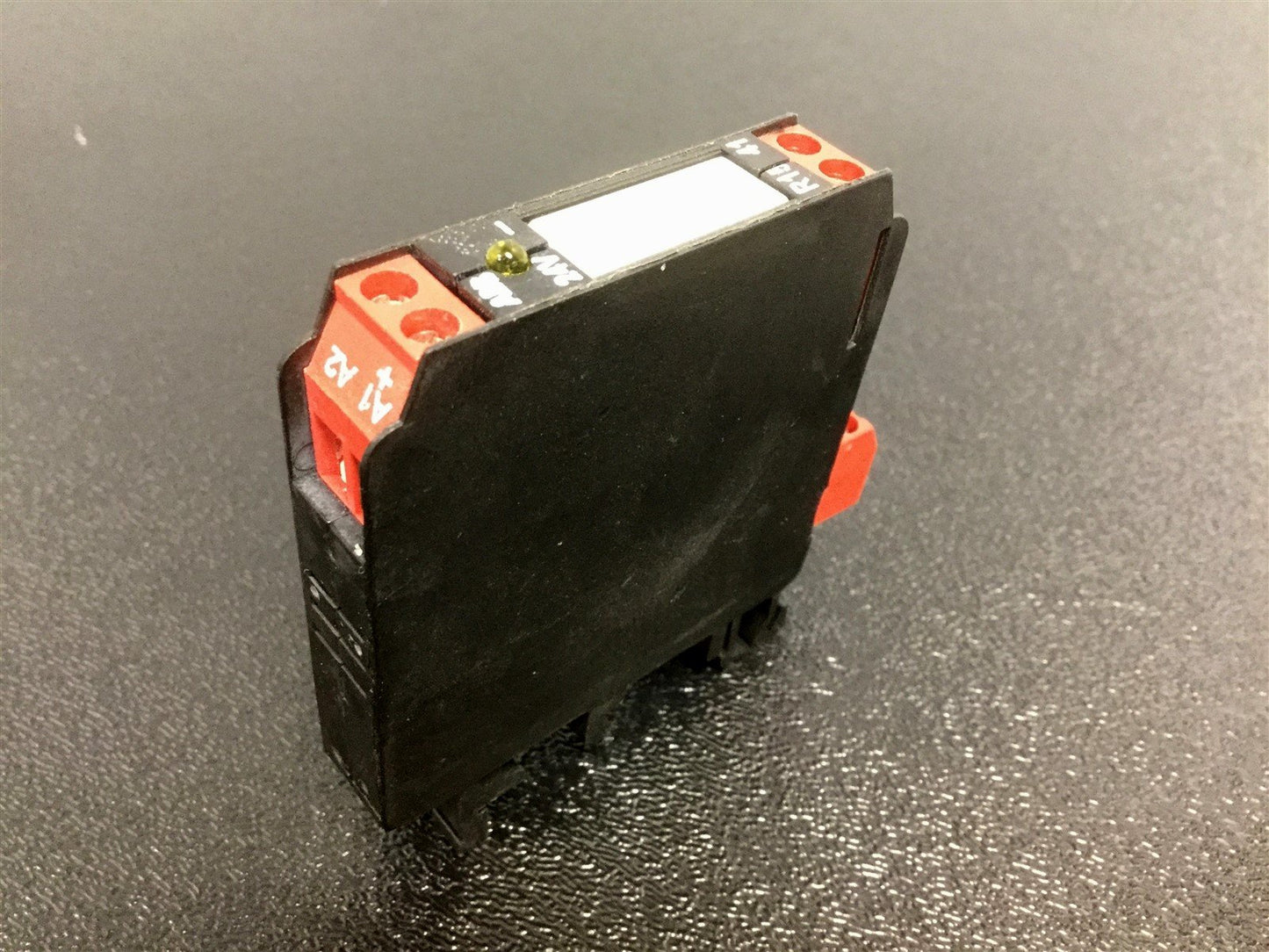 Used ABB GHR 154 1501 R0002 Output Relay, Voltage: 24VDC, Contacts: 230VAC, 4A/2A